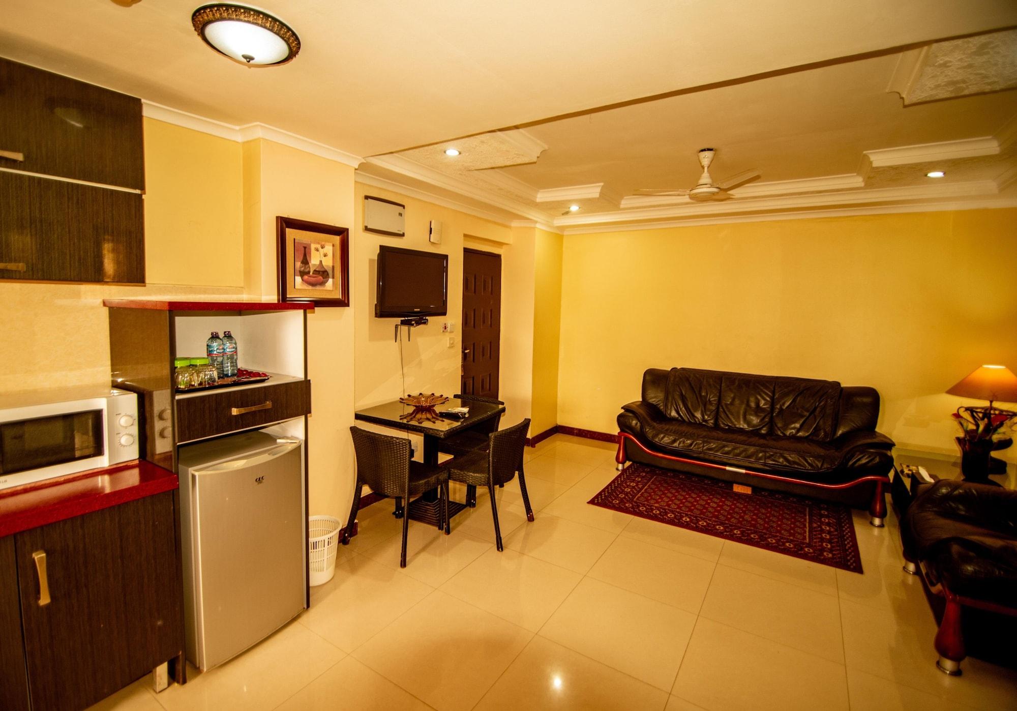 Urban Rose Hotel & Apartments Dar es Salaam Esterno foto