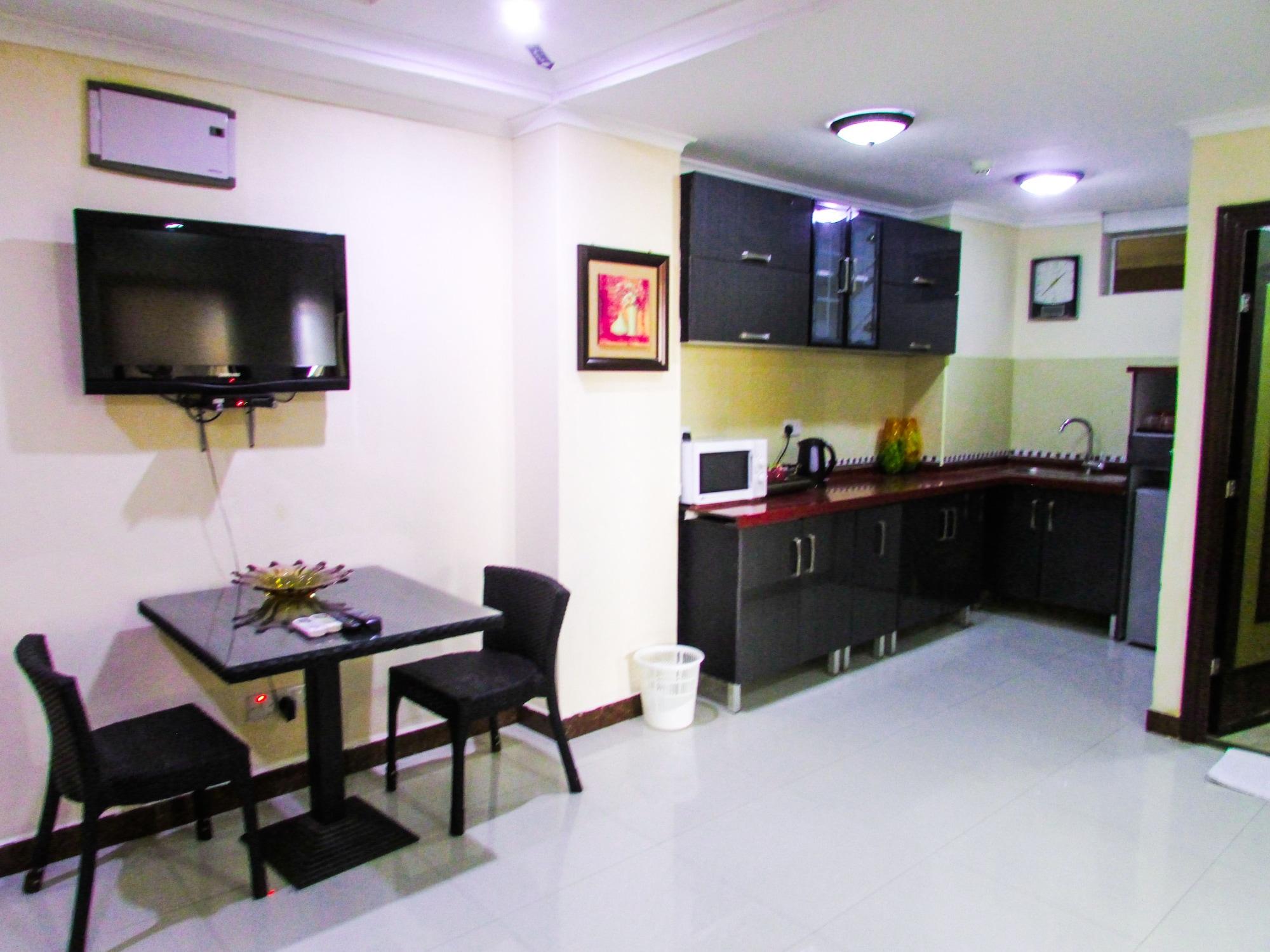 Urban Rose Hotel & Apartments Dar es Salaam Esterno foto