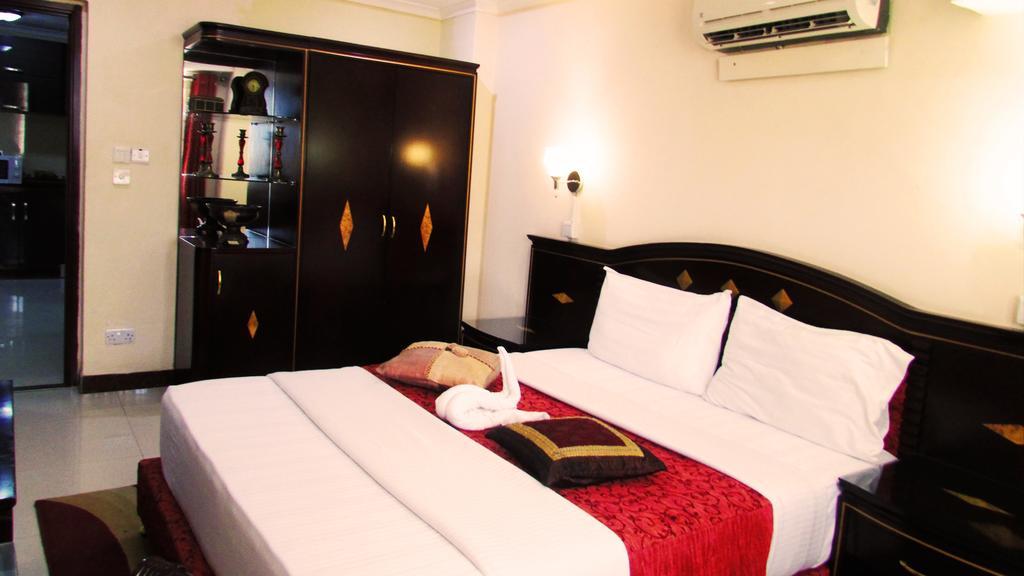 Urban Rose Hotel & Apartments Dar es Salaam Esterno foto